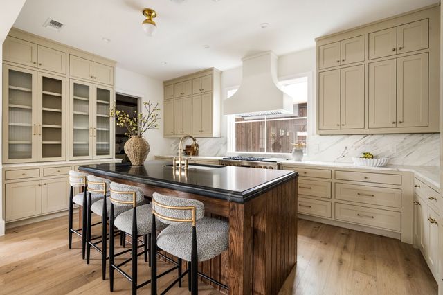 6954 La Vista Drive, Dallas, TX 75214