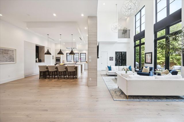 1306 Willard Street, Houston, TX 77006