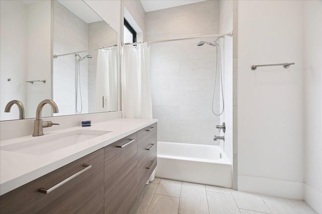 1306 Willard Street, Houston, TX 77006