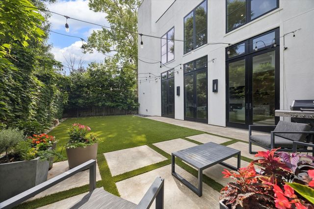 1306 Willard Street, Houston, TX 77006