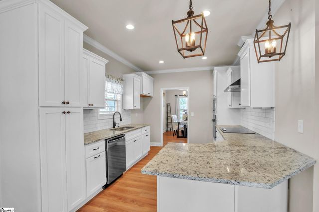 300 Fox Brook Court, Greenville, SC 29687