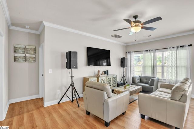 300 Fox Brook Court, Greenville, SC 29687