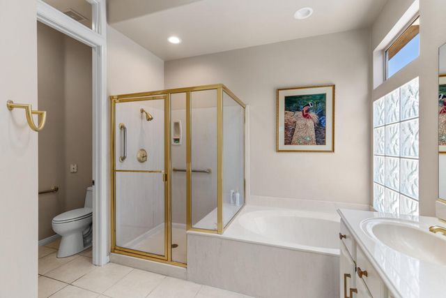 37616 Pineknoll Avenue, Palm Desert, CA 92211