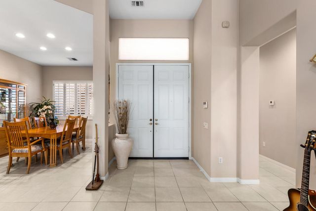 37616 Pineknoll Avenue, Palm Desert, CA 92211