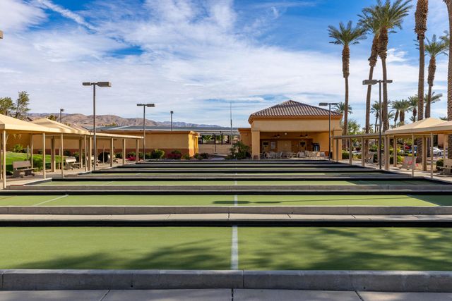 37616 Pineknoll Avenue, Palm Desert, CA 92211