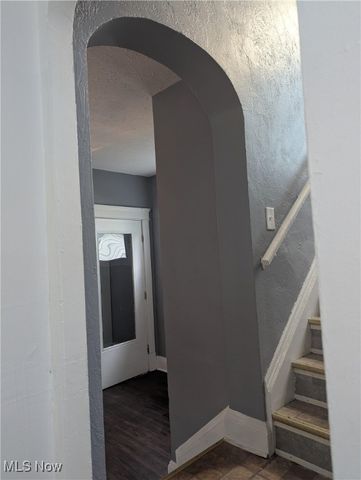 9108 Kempton Avenue, Cleveland, OH 44108