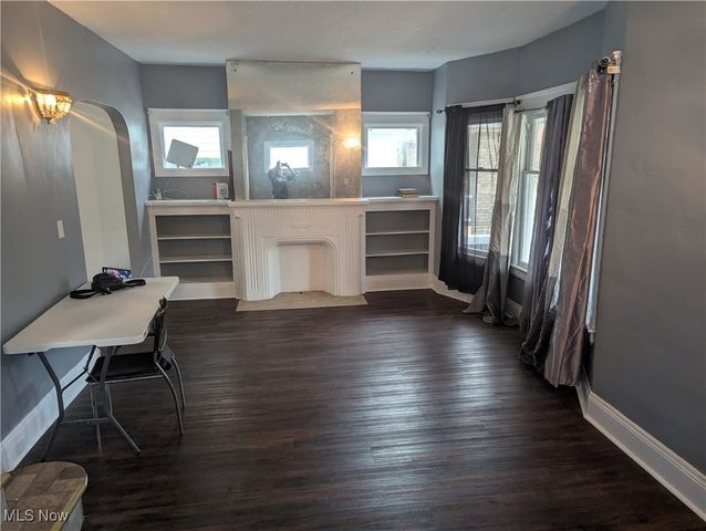 9108 Kempton Avenue, Cleveland, OH 44108