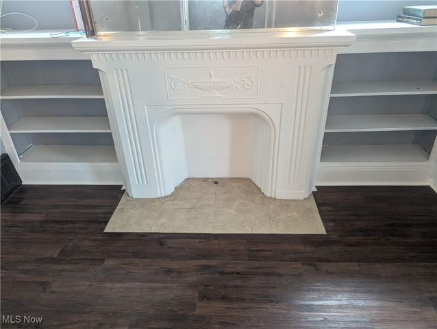 9108 Kempton Avenue, Cleveland, OH 44108