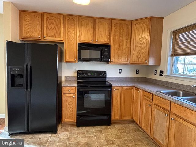 14 EFFIE LN, Martinsburg, WV 25404