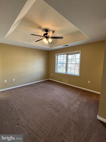 14 EFFIE LN, Martinsburg, WV 25404