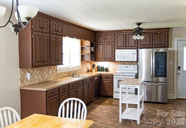 1399 Ruby Spencer Street, Newton, NC 28658
