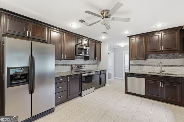 22010 Ga Highway 46, Pembroke, GA 31321