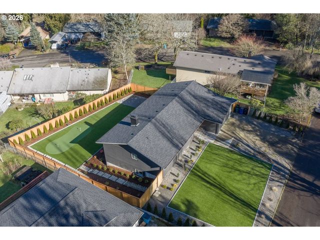 2002 Nw 127TH St, Vancouver, WA 98685