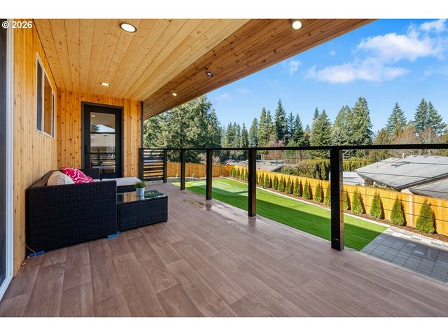 2002 Nw 127TH St, Vancouver, WA 98685