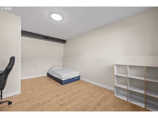 2002 Nw 127TH St, Vancouver, WA 98685