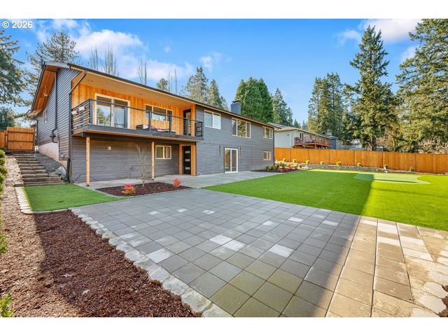 2002 Nw 127TH St, Vancouver, WA 98685