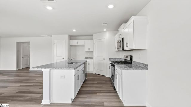 105 Elgin Drive, Laurens, SC 29360