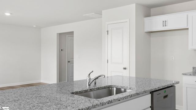 105 Elgin Drive, Laurens, SC 29360