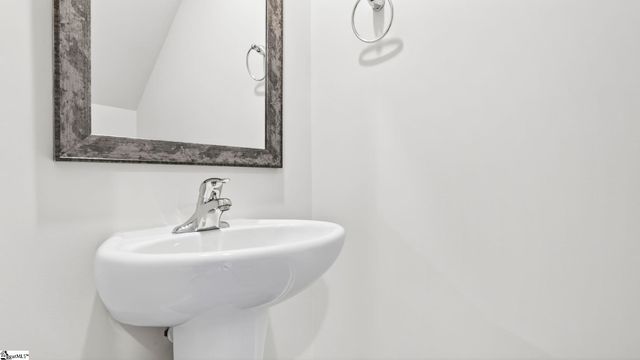 105 Elgin Drive, Laurens, SC 29360