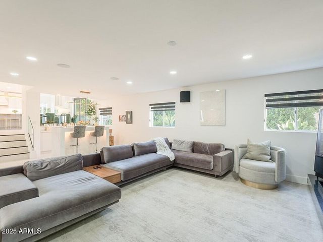 4748 E REDFIELD Road, Phoenix, AZ 85032