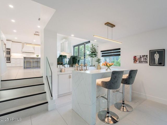 4748 E REDFIELD Road, Phoenix, AZ 85032