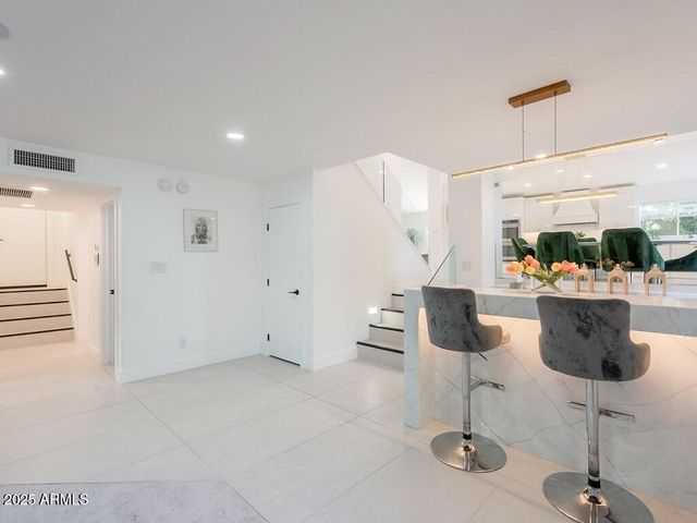 4748 E REDFIELD Road, Phoenix, AZ 85032