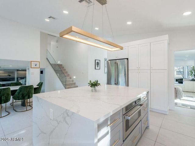 4748 E REDFIELD Road, Phoenix, AZ 85032