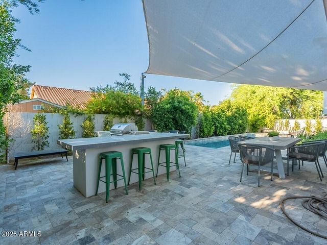 4748 E REDFIELD Road, Phoenix, AZ 85032