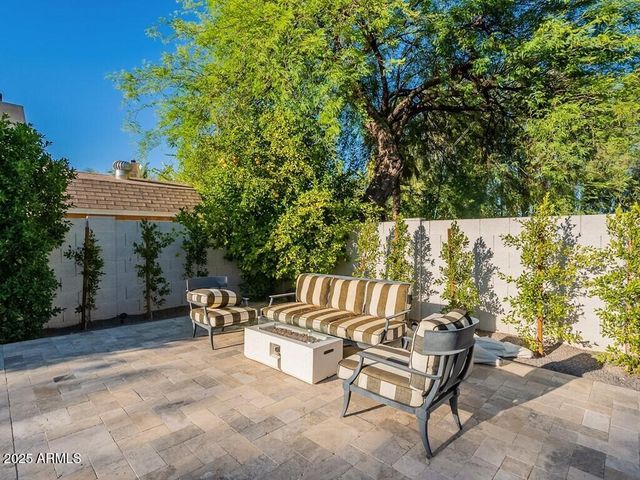 4748 E REDFIELD Road, Phoenix, AZ 85032