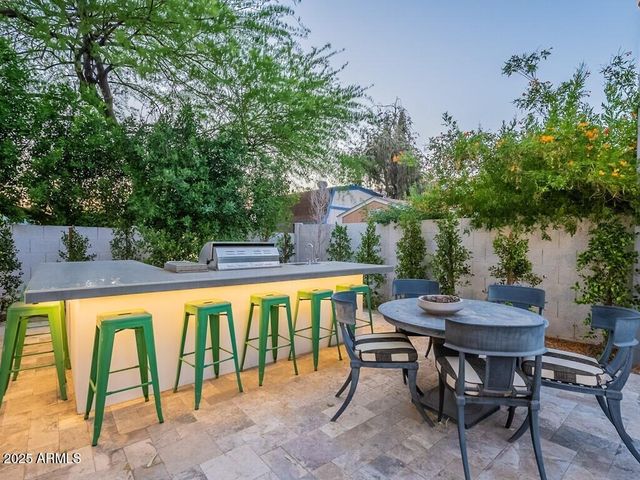 4748 E REDFIELD Road, Phoenix, AZ 85032