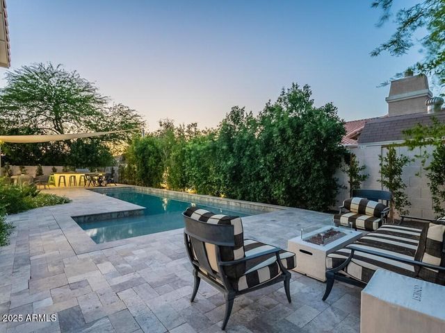 4748 E REDFIELD Road, Phoenix, AZ 85032