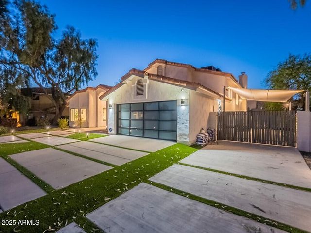 4748 E REDFIELD Road, Phoenix, AZ 85032