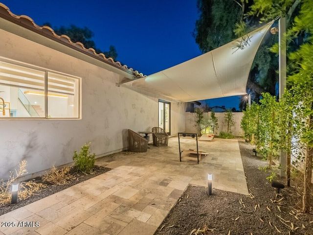 4748 E REDFIELD Road, Phoenix, AZ 85032