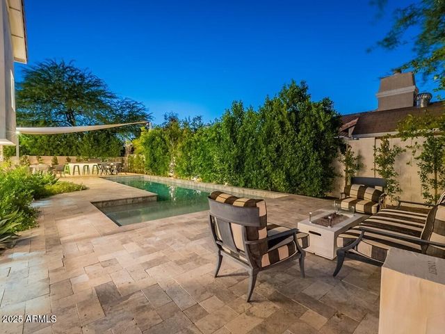 4748 E REDFIELD Road, Phoenix, AZ 85032