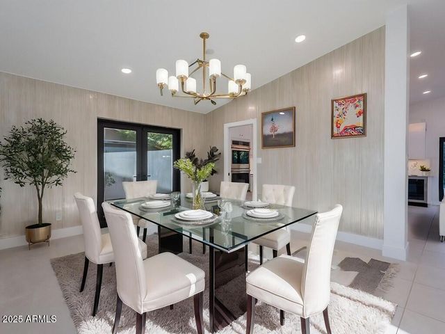 4748 E REDFIELD Road, Phoenix, AZ 85032