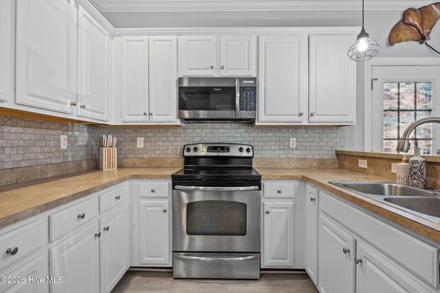 2272 Brookstone Drive SE, Bolivia, NC 28422