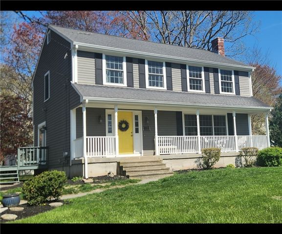 54 Sefton Drive, Bristol, RI 02809