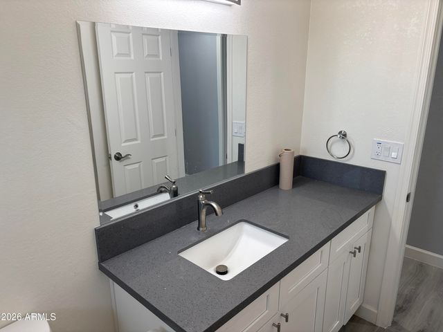 1732 E ATLANTA Avenue, Phoenix, AZ 85040
