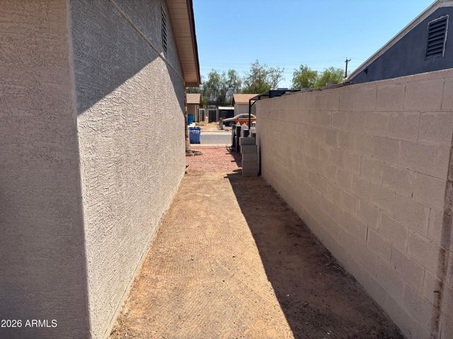 1732 E ATLANTA Avenue, Phoenix, AZ 85040