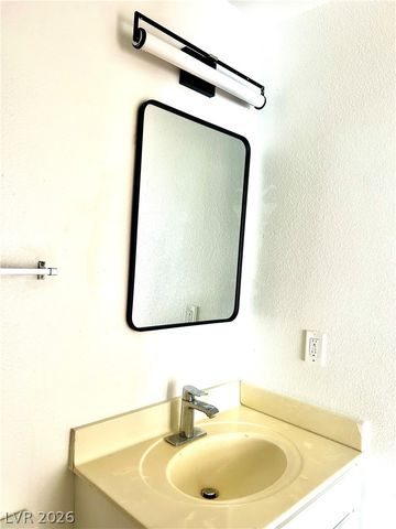 4533 Ross Avenue, Las Vegas, NV 89110