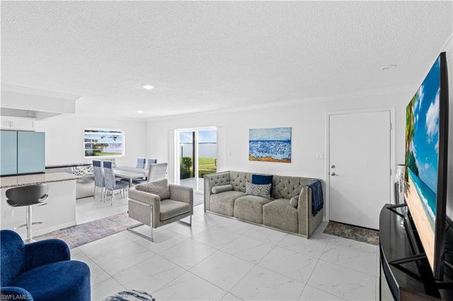 3225 E Riverside DR 34C, Fort Myers, FL 33916