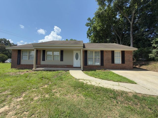 1513 7th Street South, Phenix City, AL 36869