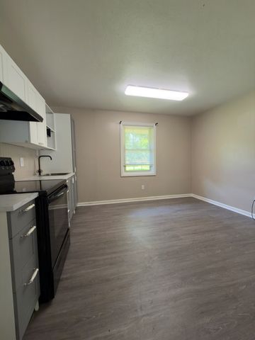 1513 7th Street South, Phenix City, AL 36869