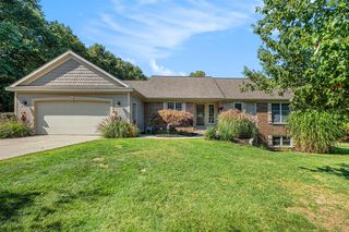 8687 N Division Avenue, Sparta, MI 49345