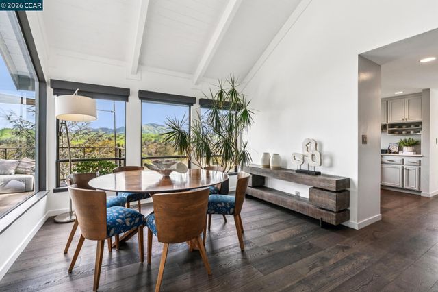 154 Rudgear Drive, Walnut Creek, CA 94596