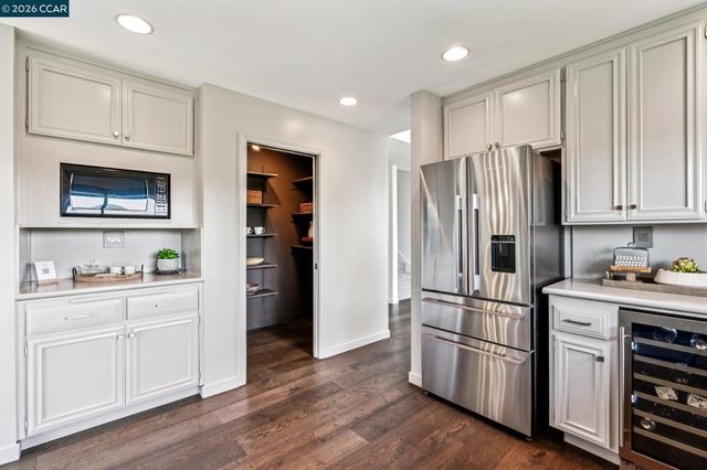 154 Rudgear Drive, Walnut Creek, CA 94596