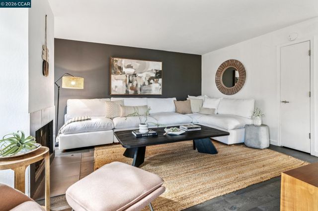 154 Rudgear Drive, Walnut Creek, CA 94596