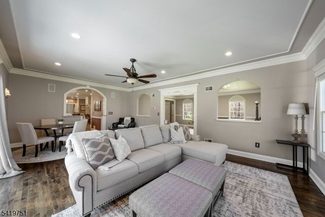 28 Woodshire Ter, Montville Twp., NJ 07082