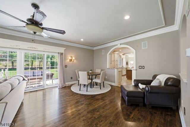 28 Woodshire Ter, Montville Twp., NJ 07082