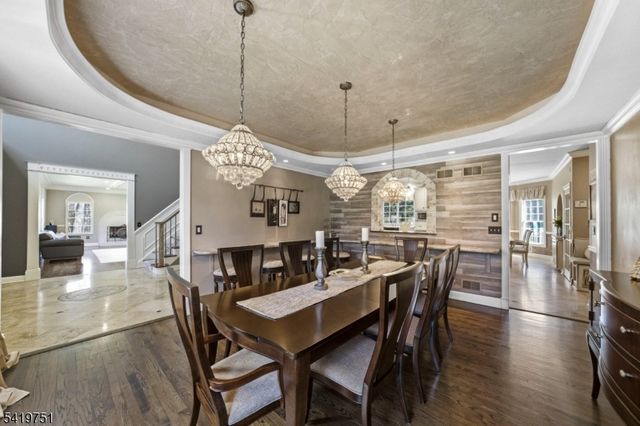 28 Woodshire Ter, Montville Twp., NJ 07082